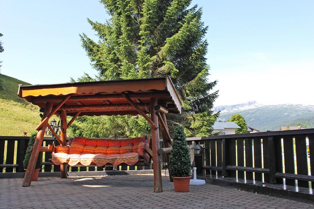 Hotel Wagner Riezlern Exterior foto